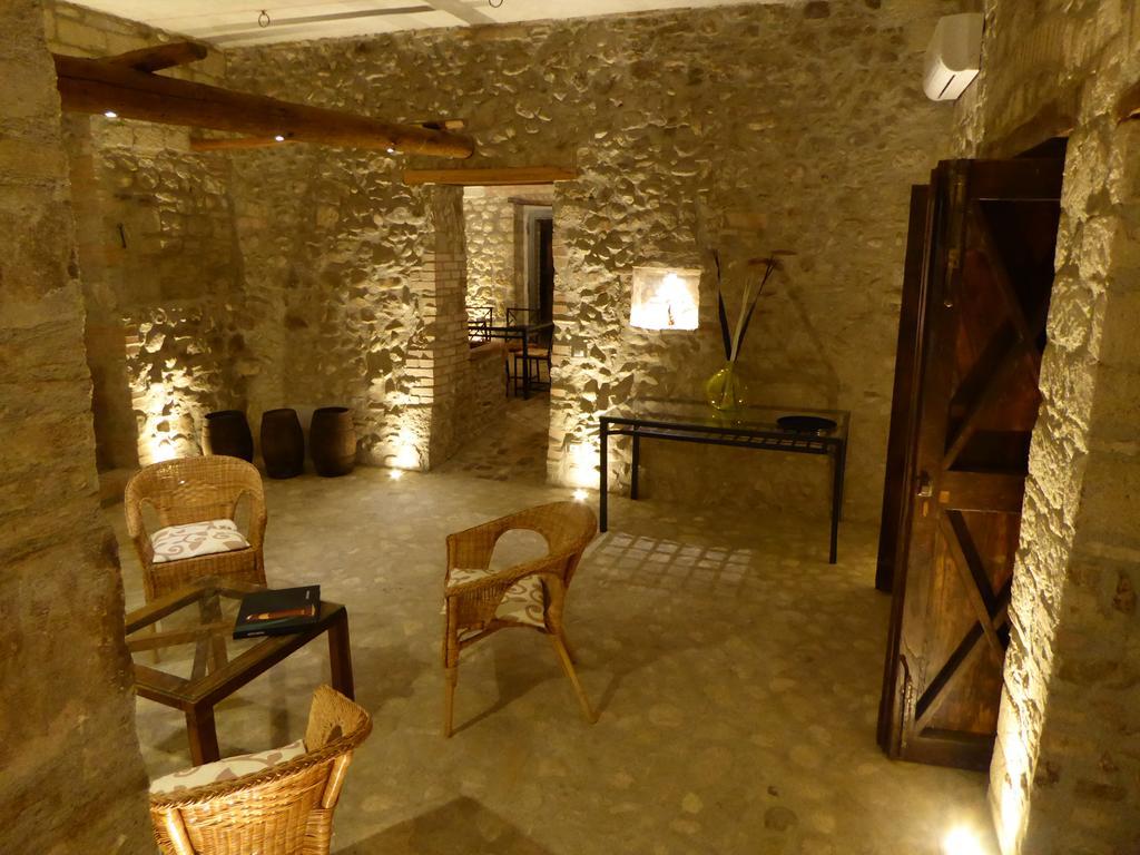 Pietre Di Fiume Villa Apice ภายนอก รูปภาพ