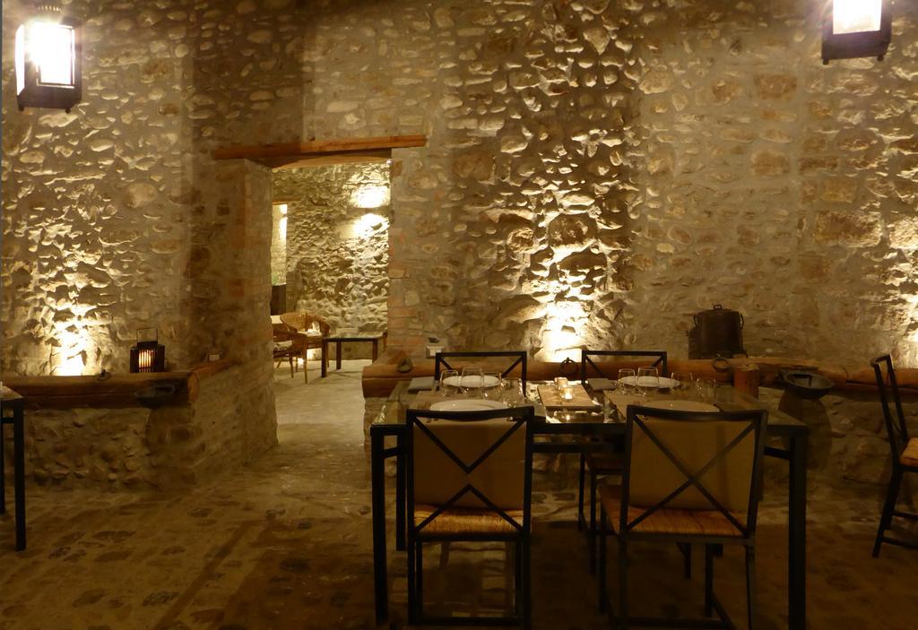 Pietre Di Fiume Villa Apice ภายนอก รูปภาพ
