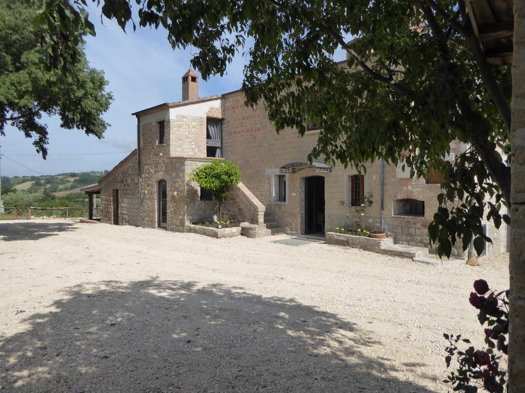 Pietre Di Fiume Villa Apice ภายนอก รูปภาพ